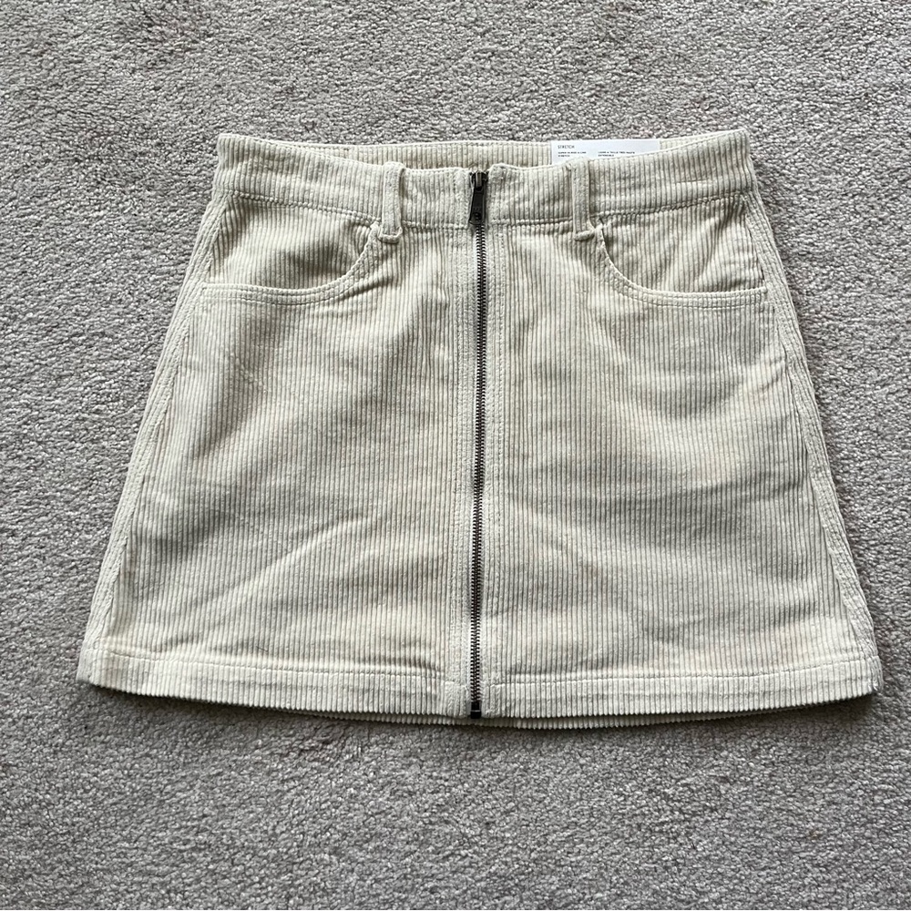American Eagle‎ Corduroy Zip-Up Cream Mini Skirt